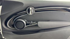 MINI Hatchback 1.5 Cooper Sport Premium 3dr Auto Petrol Hatchback